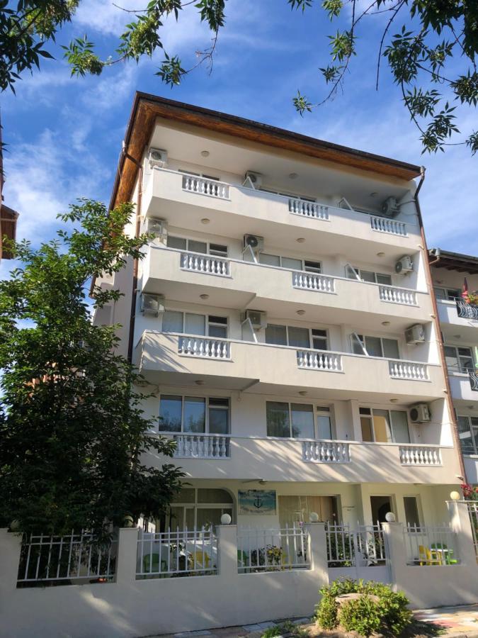 Borko Guest House Primorsko Esterno foto