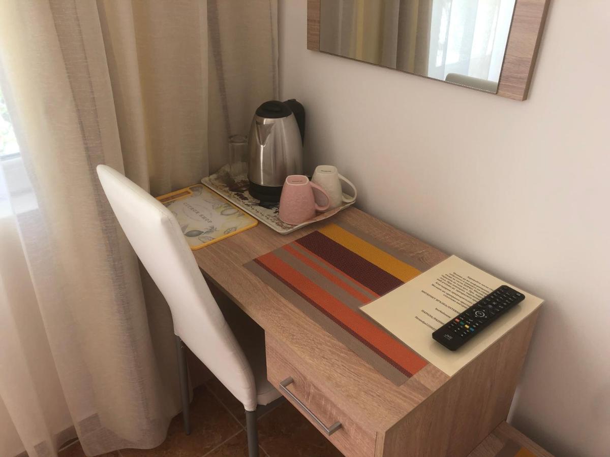Borko Guest House Primorsko Esterno foto