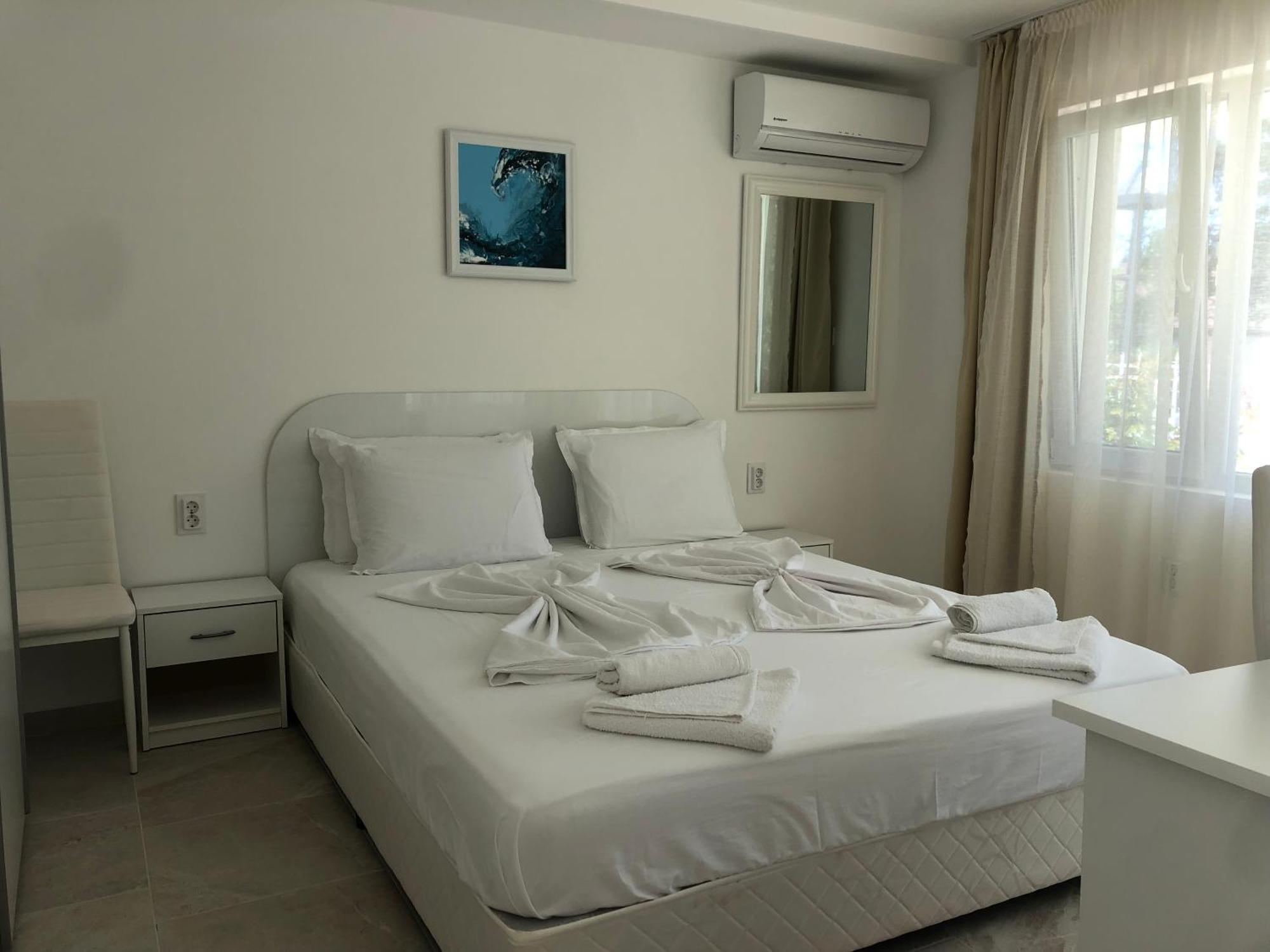 Borko Guest House Primorsko Esterno foto